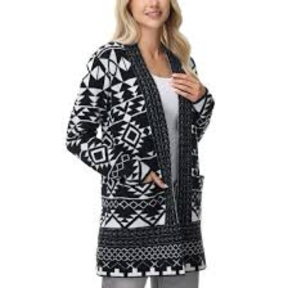 NWT Frye Black and White Geometric Cozy Cardigan Large